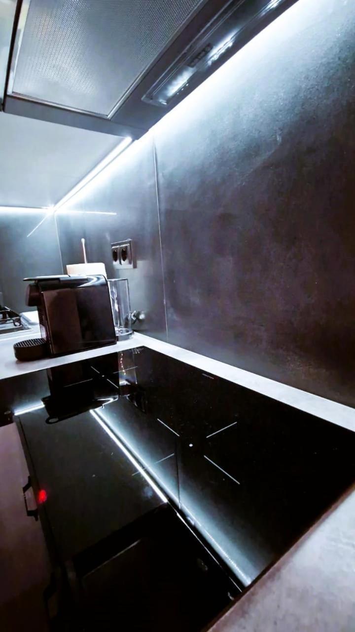 Essel Noir - A Hidden Gem With A Magnificent Acropolis View Apartment Athena Bagian luar foto
