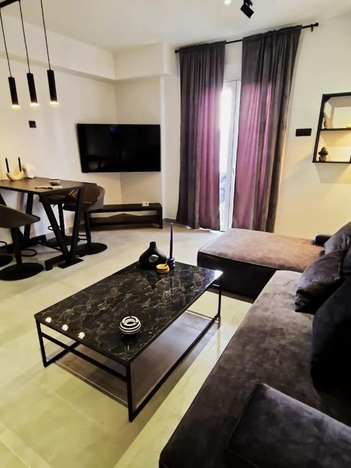 Essel Noir - A Hidden Gem With A Magnificent Acropolis View Apartment Athena Bagian luar foto