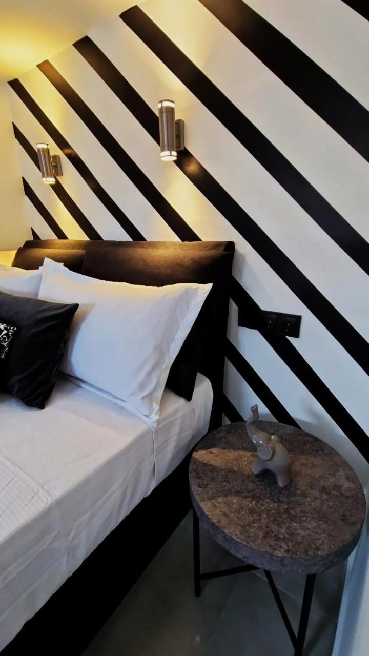 Essel Noir - A Hidden Gem With A Magnificent Acropolis View Apartment Athena Bagian luar foto